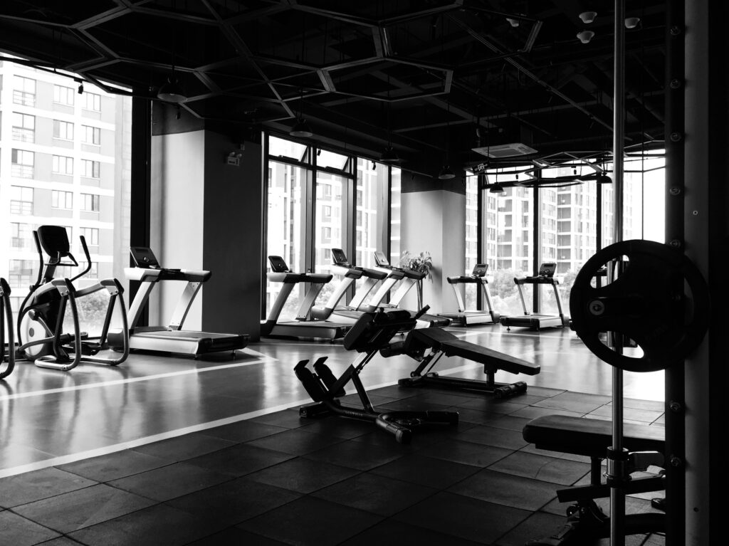 運動経験ゼロでも大丈夫！あなたに合うジムを見つけるための3つの質問
